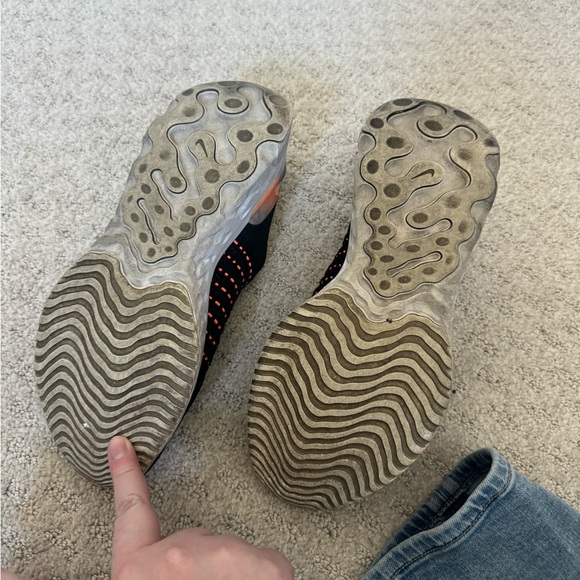 Nike Women’s React Phantom Run Flyknit 2 Running Shoes Black Multi Sz 9 US $145 - Picture 5 of 7